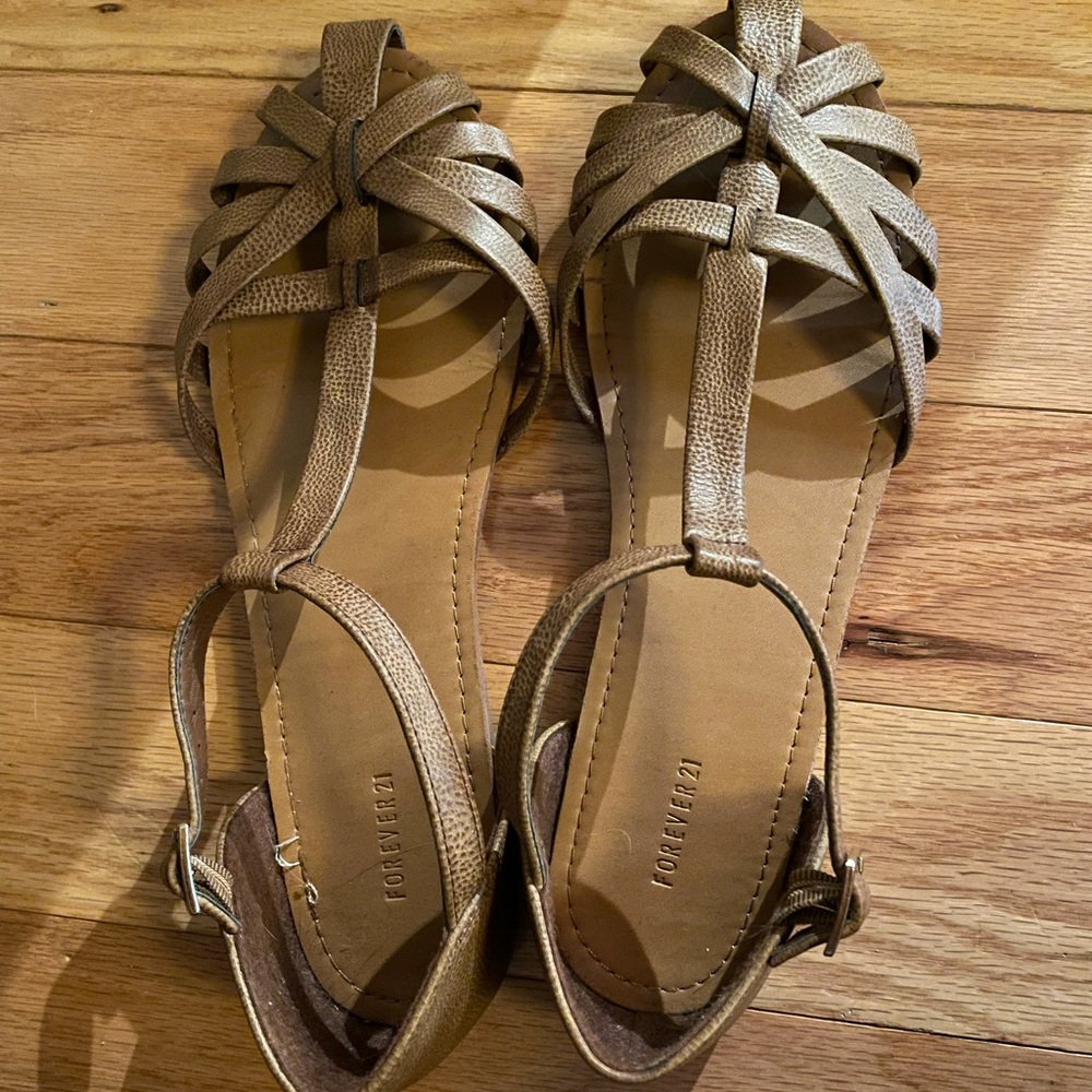 EUC size 9 sandals